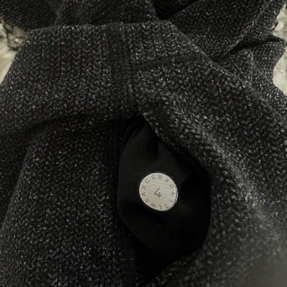 Lululemon leggings - Picture 3 of 3